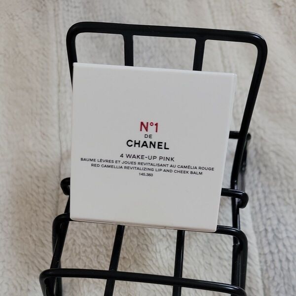 CHANELリップ&チークボーム 4ウェイクアップピンク