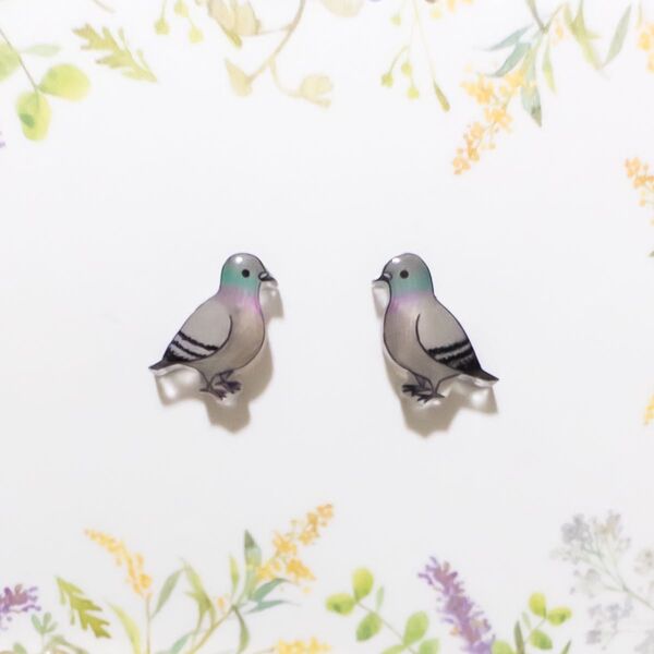 小さなピアスシリーズ★鳩のピアス/ノンホールピアス(樹脂イヤリング)