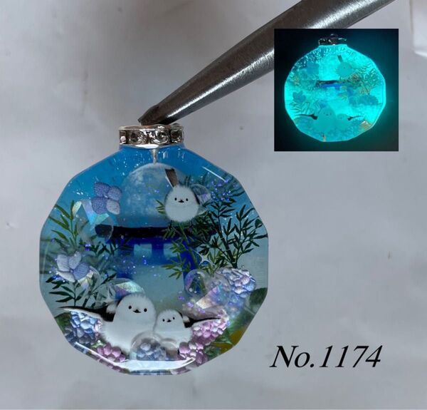 レジン/紫陽花と鳥居とシマエナガ 蓄光 オルゴナイトネックレス