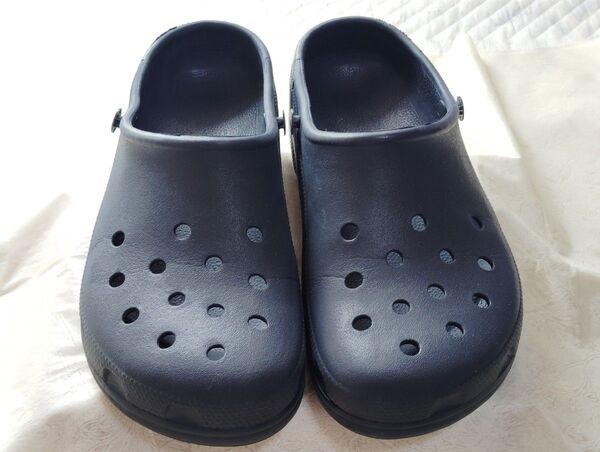 ・美品 CROCS スリッポン タイプ ネイビー 29cm・クロックス