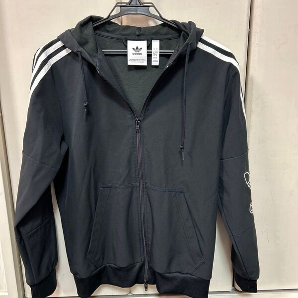 adidas ジップアップパーカー 黒 XS