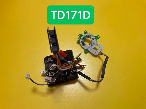 値下中【送料無料】マキタ TD171D コントローラ 動作確認済 中古