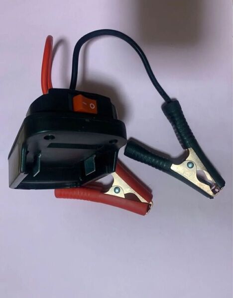 値下げいたしました【送料無料 残り2台 レア】マキタ 充電器 新品