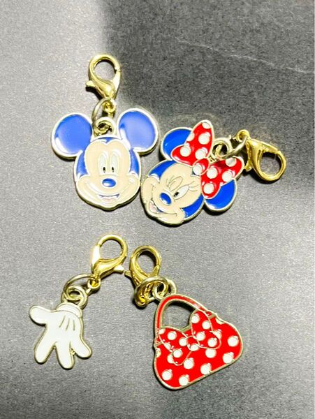 ミッキー&ミニー&グローブ&バッグ 4個【200円OFFクーポンご利用で600円】ペアチャーム ミッキーマウス ミニーマウス 手袋