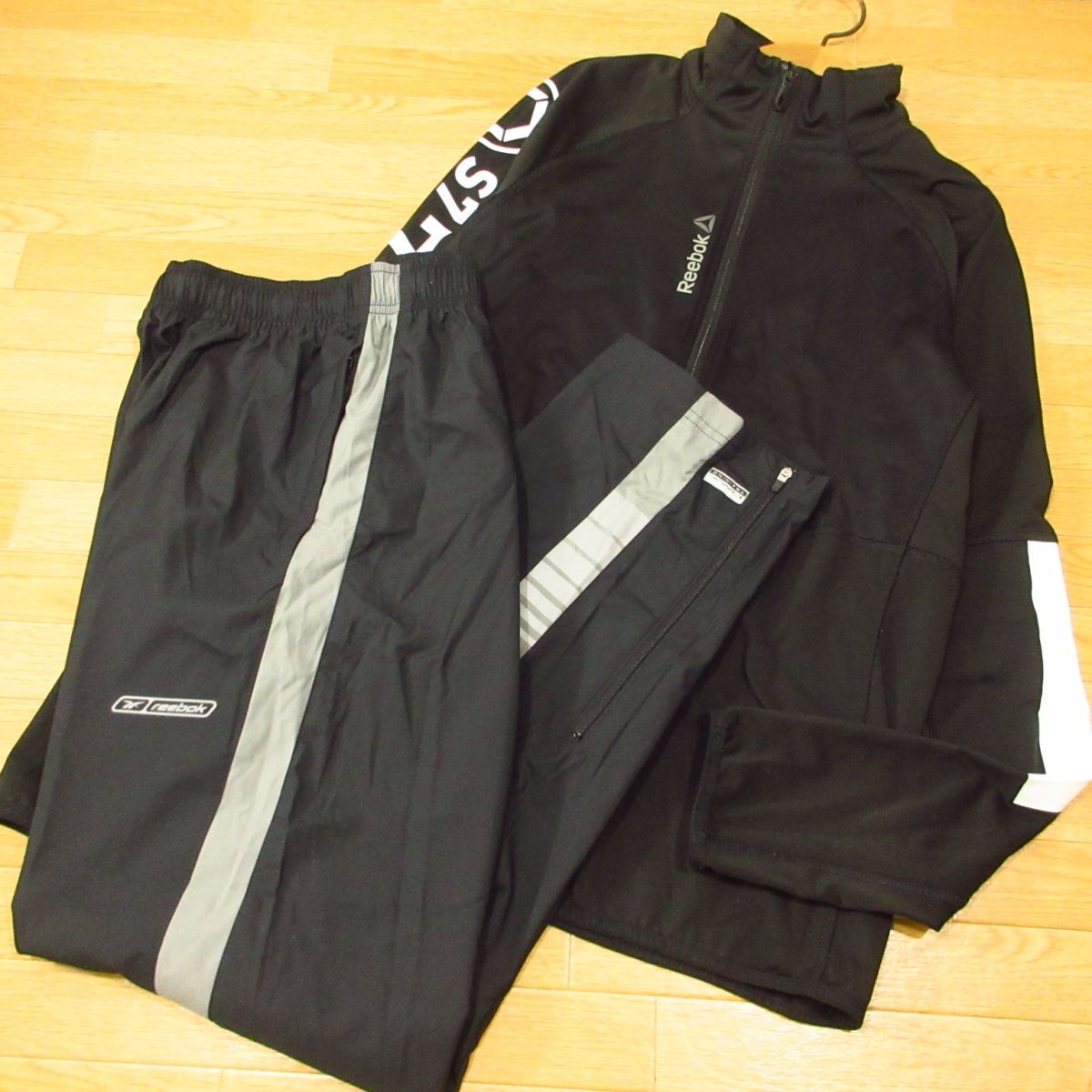 2025年最新】Yahoo!オークション -reebok ジャージ 上下の中古品 2025年最新】Yahoo!オークション -reebok ジャージ 上下の中古品