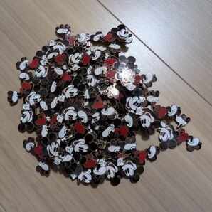 ミッキーマウス ローラースケート メタル バッチ 50個 ディズニー