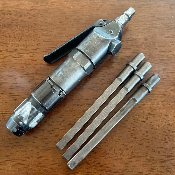吉田工作所 エアチッパーYFB-1Lとタガネ