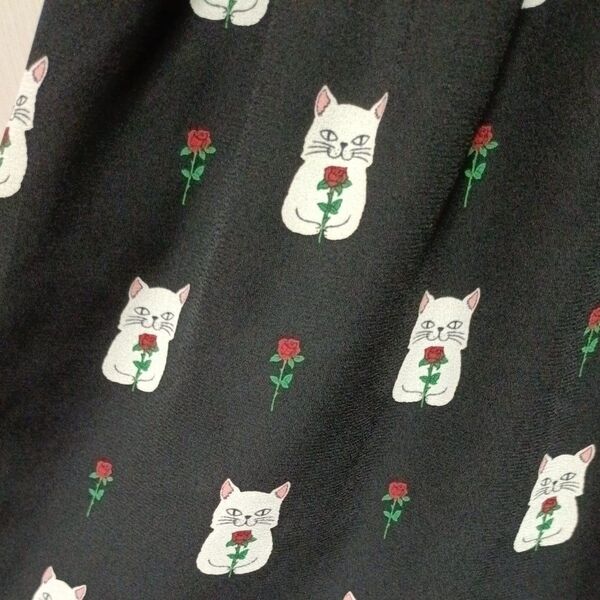 HYSTERICGLAMOUR猫と薔薇柄ワンピース