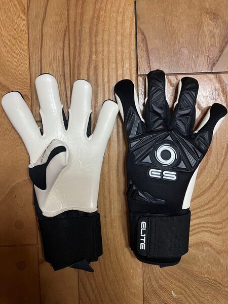 新品 最新作 特価 エリートスポーツ キーパーグローブ COMBI BLACK