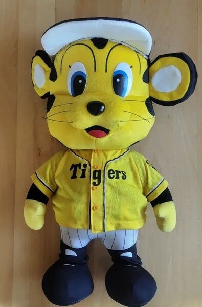 阪神タイガース オフィシャルファンクラブ トラッキー特大ぬいぐるみ