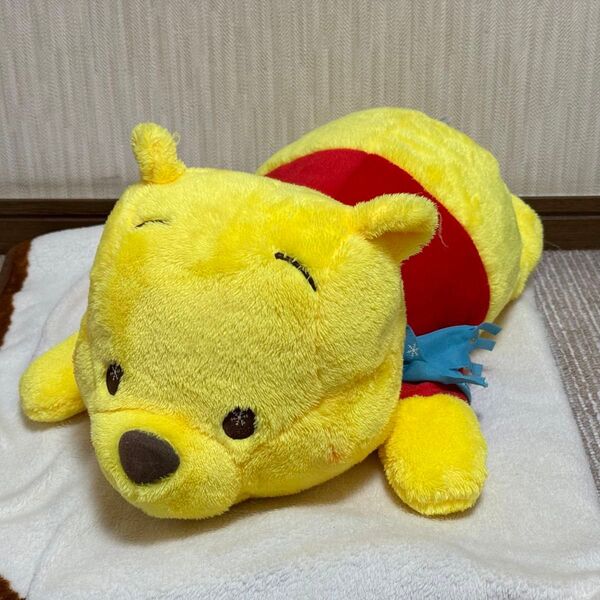 Disney くまのプーさん 赤いほっぺギガジャンボ寝そべりぬいぐるみ