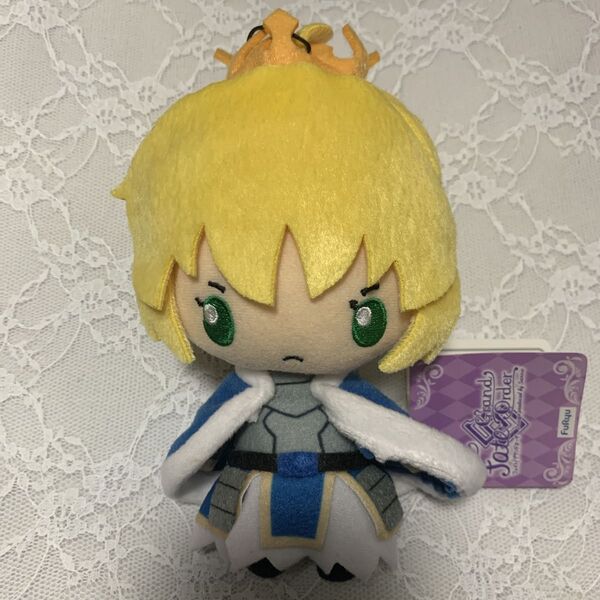 FGO サンリオコラボ アルトリア ぬいぐるみ セイバー