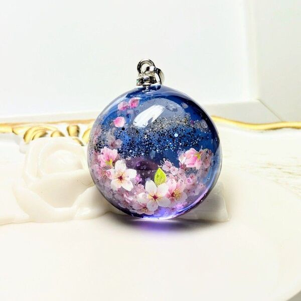 半球体型ペンダントヘッド、チャーム(3cm×3cm、おまとめ購入可)