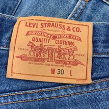 日本製 ★ リーバイス ★ LEVIS special cut 綺麗な色落ち♪ ストレート デニムパンツ ブルー ジーンズ W30 定番 アメカジ ストリート■aa_画像4