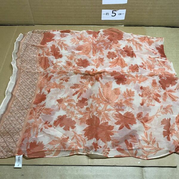 【T994タ1】花柄 スカーフ　長方形　絹100% オレンジ系　約85cm×37cm