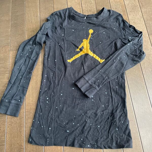 長袖Tシャツ 黒 152〜158cm 12-13YRS