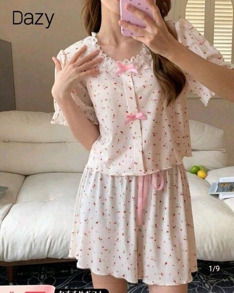 【未使用】Dazy 小花柄 ルームウェア 上下セット Lサイズ 部屋着 パジャマ