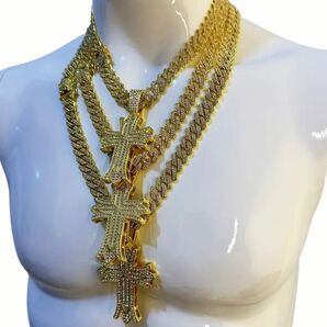 【王道の輝き】クロストップ×極太マイアミキューバンチェーンネックレス