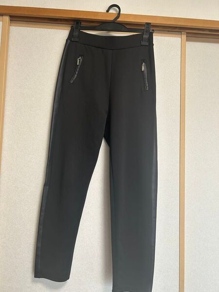 即購入OK! 黒 パンツ