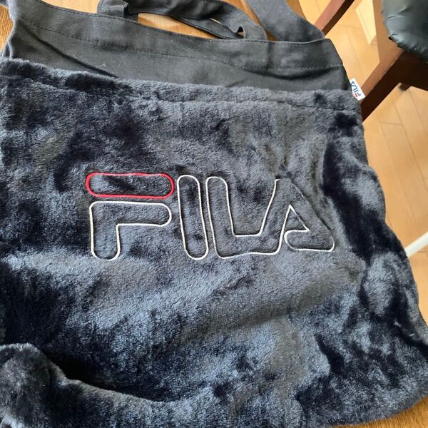 FILA ショルダートートバッグ