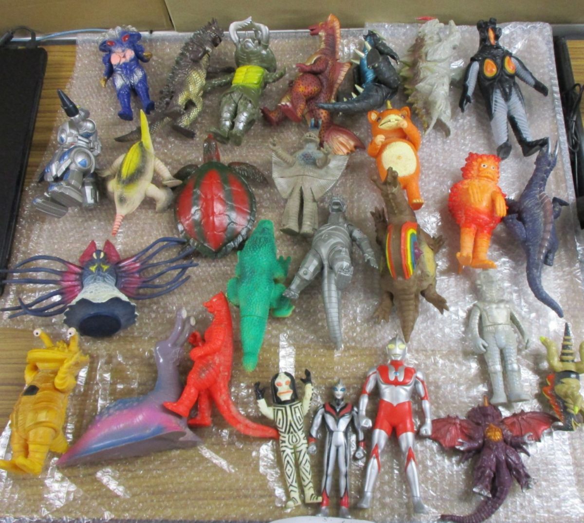 Yahoo!オークション -「ウルトラマン ソフビ 怪獣 ガラモン」の Yahoo!オークション -「ウルトラマン ソフビ 怪獣 ガラモン」の