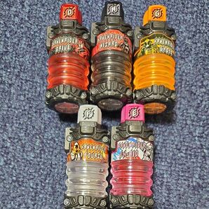 仮面ライダービルド DXレジェンドライダーフルボトルセット