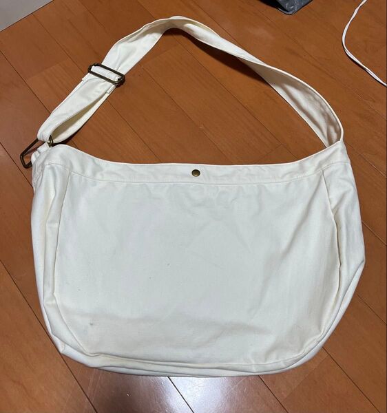 ショルダーバッグ ホワイト