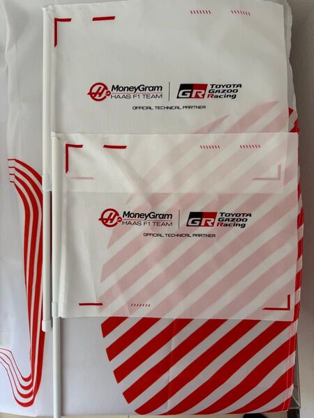 【F1グッズ新品】マネーグラムハース tgrコラボフラッグ