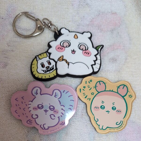 ちいかわ ラバーキーホルダーあのこ、キャラマグネット 古本屋、モモンガ