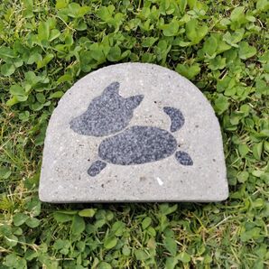 【受注生産品】犬のシルエット庭石 敷石 メモリアルストーン 記念碑 庭 DIY ガーデニング