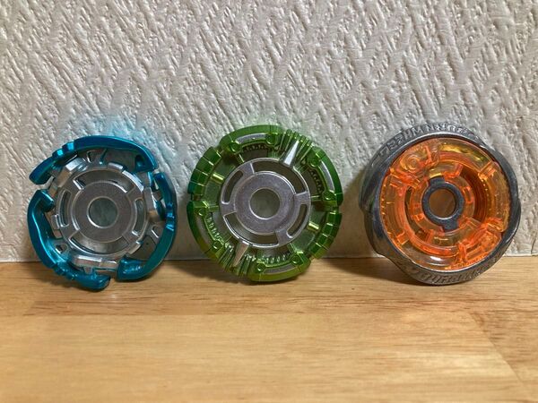 BB96 メタルファイトベイブレード 必勝デッキ☆スーパーデッキ《メタルウィール3種》 未使用品