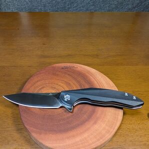 FLISSA D2鋼、G10ハンドル、チタンクリップ、フォールディングナイフ