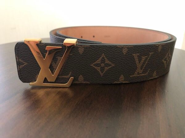 LOUIS VUITTON ルイヴィトン モノグラムサンチュール LVイニシャル ベルト