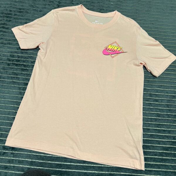 NIKE Tシャツ