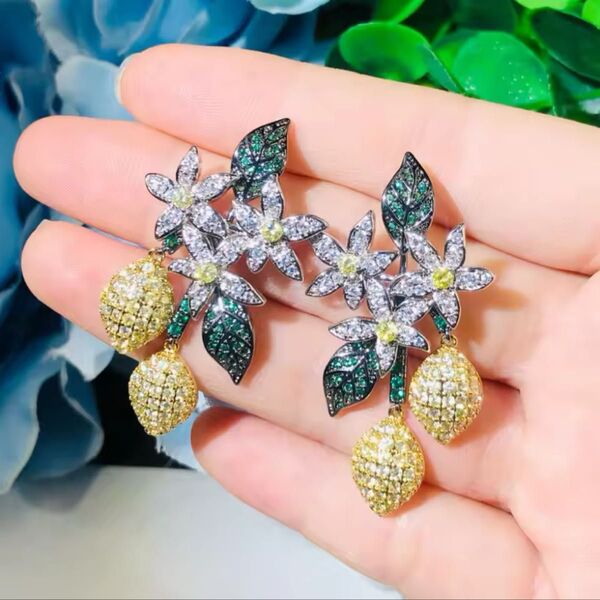 最高級 CZ ダイヤモンド パヴェ ピアス 高品質 イエローダイヤ レモン ジュエリー キラキラ フラワー 花 檸檬 黄色 春