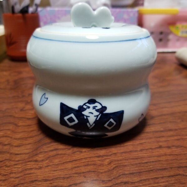 蓋付き容器 陶器 小物入れ 調味料入れ 青色 侍の絵柄