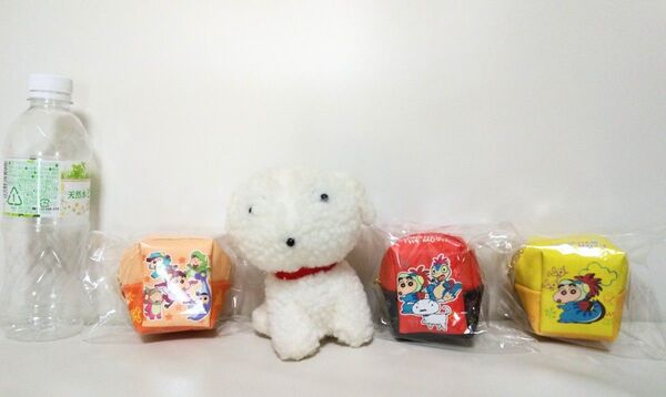 クレヨンしんちゃん 新品ポーチ & シロぬいぐるみ