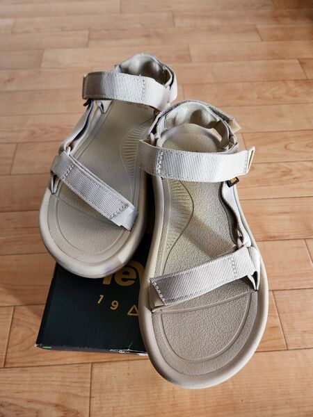 1回着用 Teva HURRICANE XLT2 AMPSOLE セサミ 24