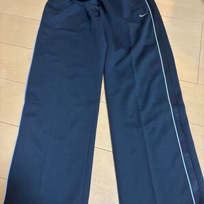 新品タグ付き NIKE FIT DRY ライン入りジャージパンツ XL