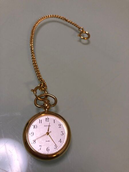 懐中時計 ALBA SUCCESS SEIKO セイコー 金 ゴールドカラー アルバ サクセス チェーン付 現状品