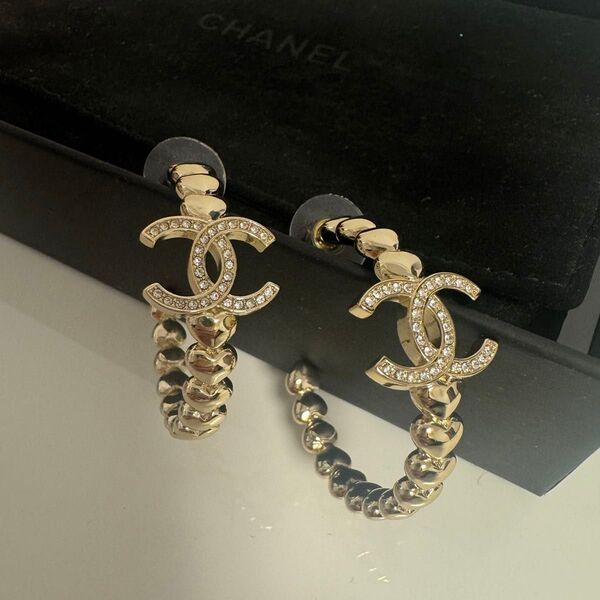 CHANELシャネル ハートピアス