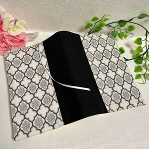 A6判(文庫)ワイド文庫 B6判 四六判 しおり付きブックカバー モロッカン柄×ブラック ハンドメイド