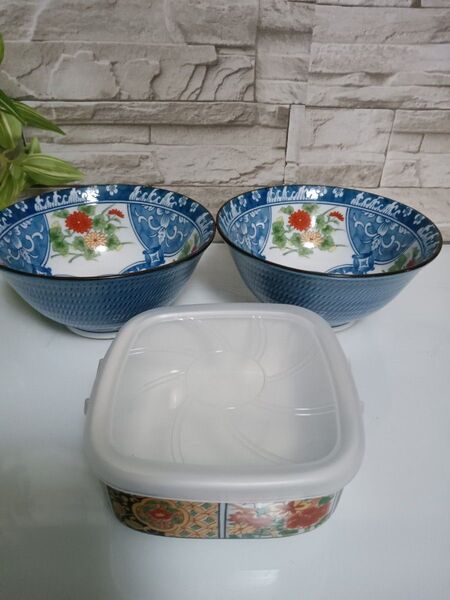 有田焼 吾山窯 こ丼ぶり 2個と有田焼 陶器保存容器