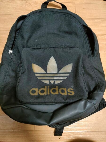 adidas ブラック リュック 中古