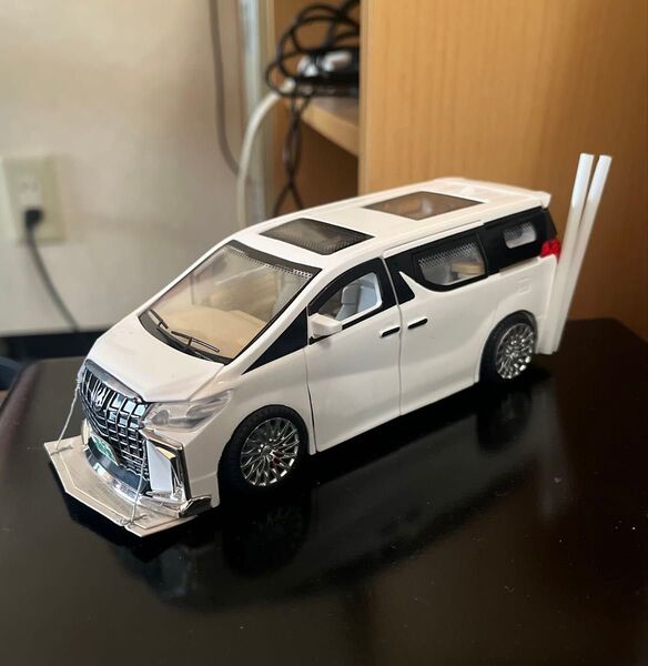 アルファード 改造 ミニカー