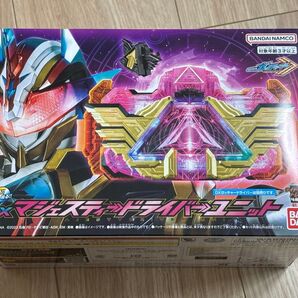 欠品あり 仮面ライダーマジェード DXマジェスティードライバーユニット本体のみ 九堂りんね バンダイ 仮面ライダーガッチャード
