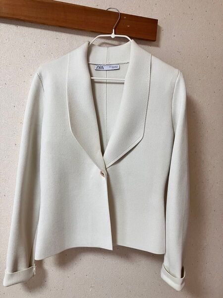 お値下げ!ZARA ニット生地ジャケット オフホワイト
