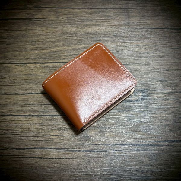 総手縫い 二つ折り財布 折財布 栃木レザー 本革 ヌメ革 生成り ハンドメイド 牛革 送料無料 ブラウン 茶