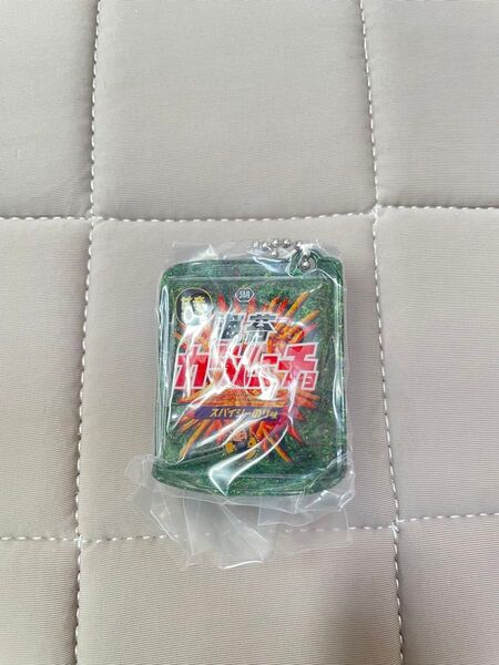 湖池屋 シャカシャカチャーム3 スティック海苔カラムーチョスパイシーのり塩 ガチャ