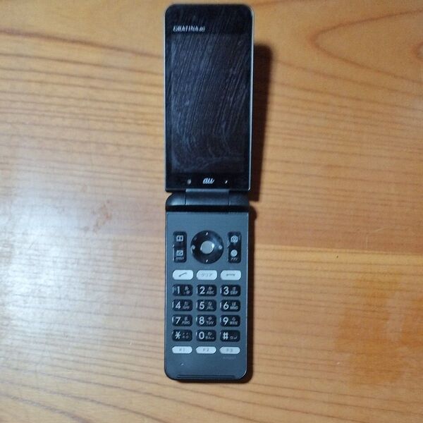 K2728 au GRATINA KYF31 KYOCERA 京セラ /4Gガラホ/折畳式/ 判定○ 現状品 送料無料